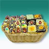 Springtime-Sweets-Gourmet-Goodies-Gift-Basket
