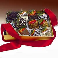 Decadent-Chocolate-Strawberries-Gift-Box