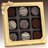 Classic-Chocolate-Dipped-Oreo'-Cookies--Gift-Box